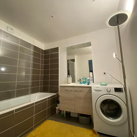 F2 Pres D'orly Apartment